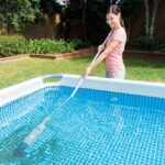 como-conectar-un-limpiafondos-en-una-piscina-desmontable